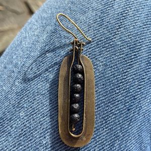 ISO Chico’s earring Seeking a match for it!
